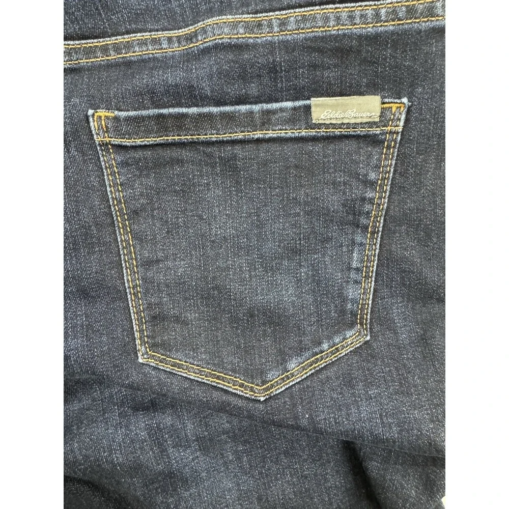 Eddie Bauer Slightly Curvy Straight‎ Leg Blue Jeans Size 10